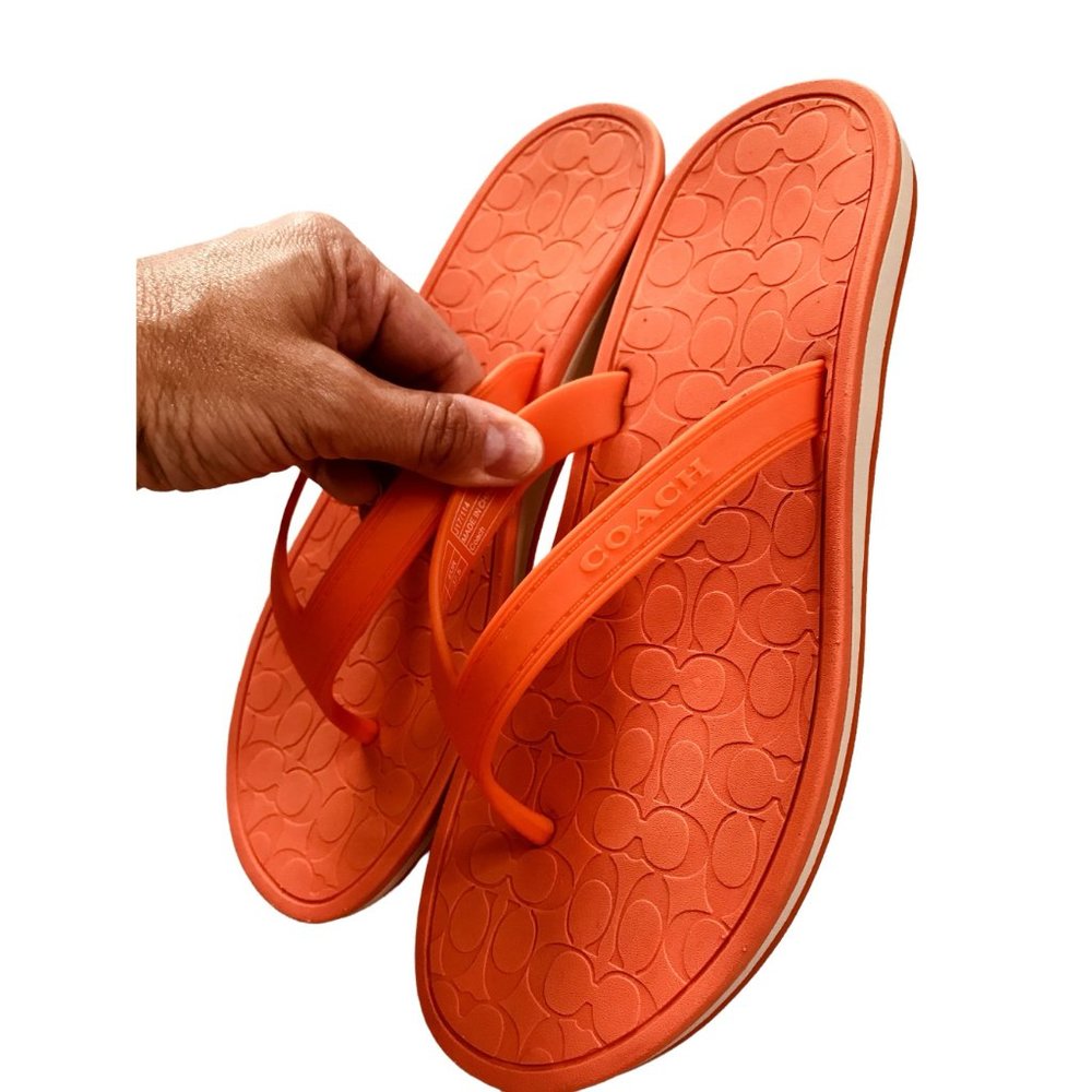SOLD Coach Orange Rubber Flip Flop Sandals Size 7 - Picture 7 of 9